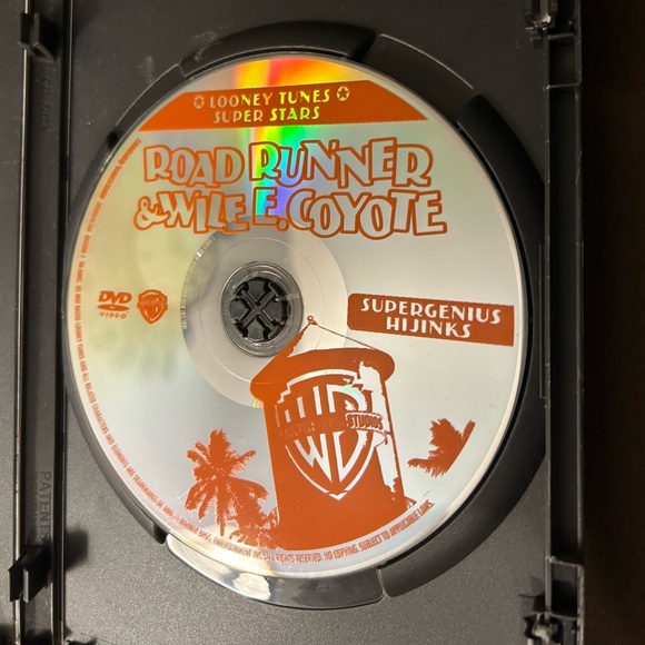 Road Runner & Wile E. Coyote Supergenius Hijinks - Picture 3 of 3